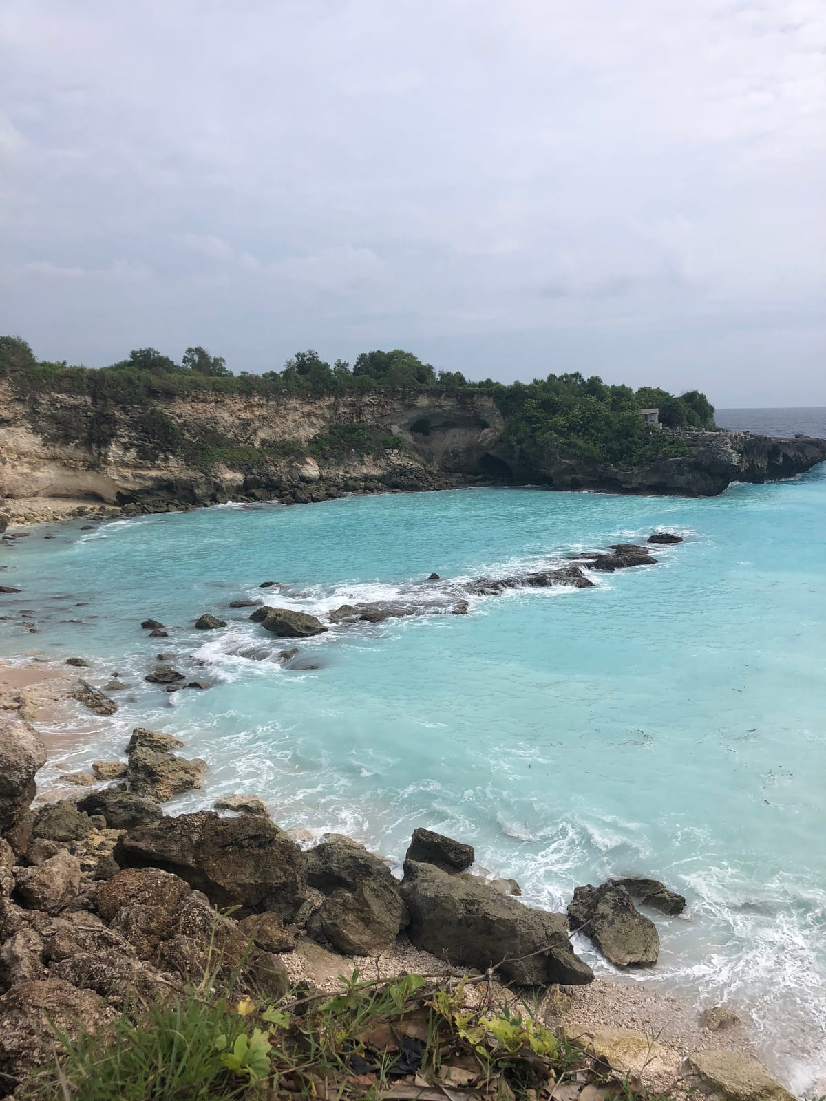 blue water Blue Lagoon on Nusa Ceningan in Bali